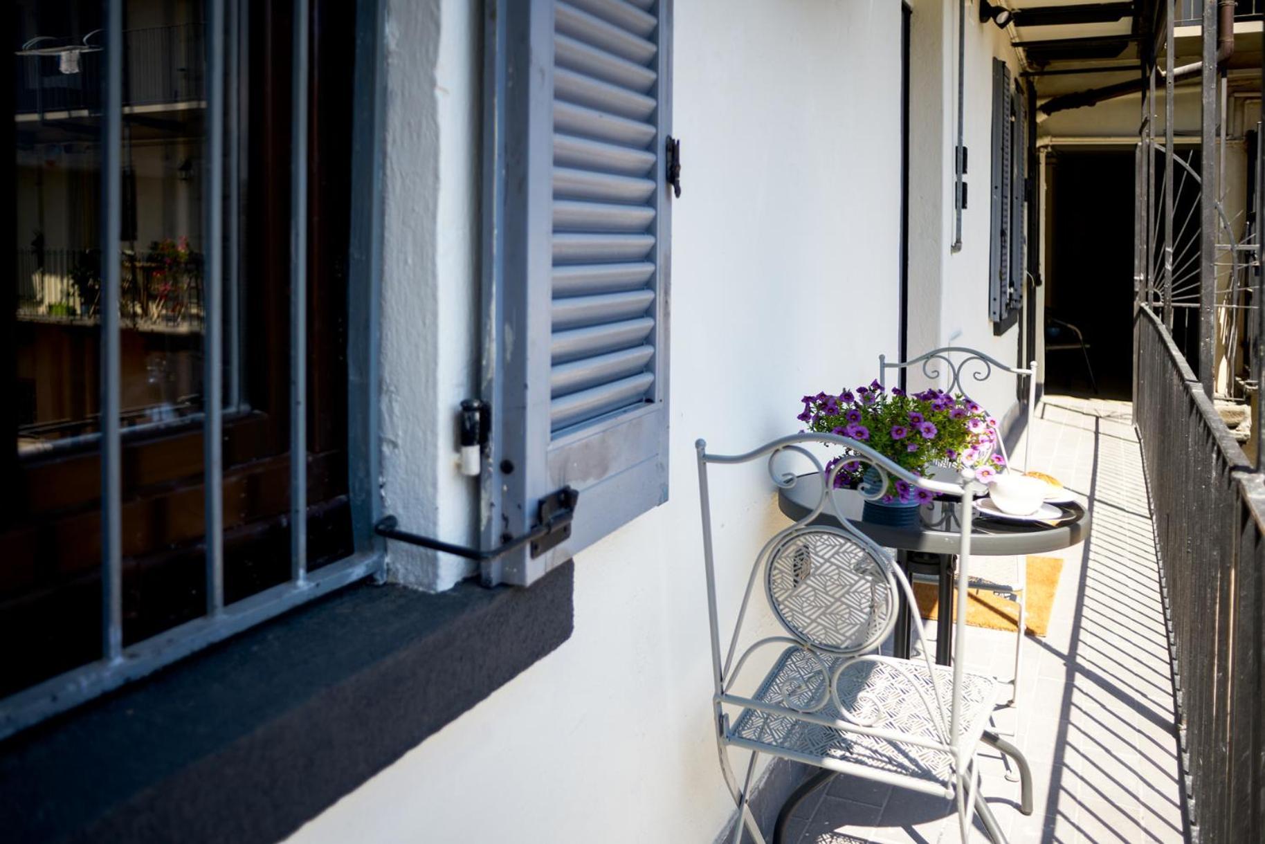 Chiclife Shenkin Sarona - Santa Caterina & Museums Apartment Bergamo Bagian luar foto